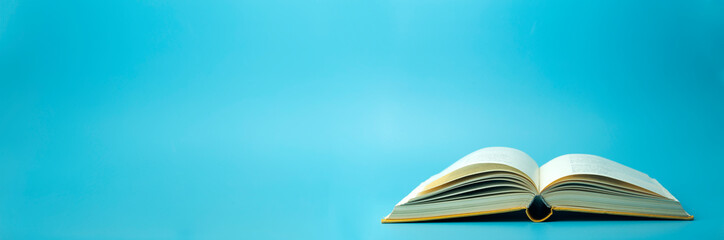 谁能帮我找到关于四年级下简便运算的300道题