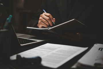 谁能帮我找到关于四年级下简便运算的300道题