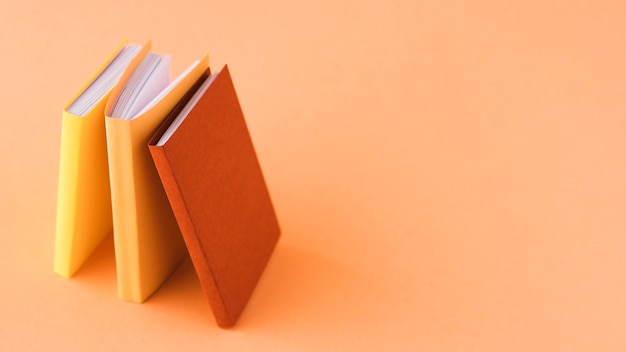 谁能帮我找到关于四年级下简便运算的300道题