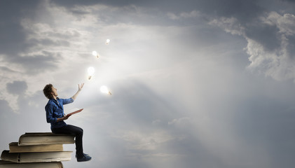 谁能帮我找到关于四年级下简便运算的300道题